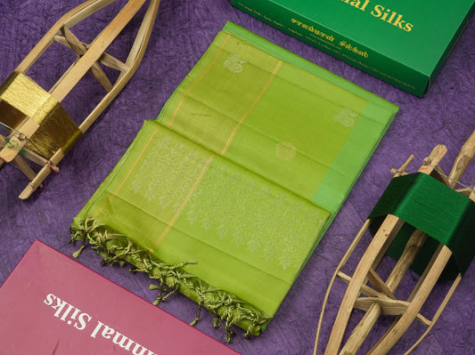 Beautiful Light Green Pure Kanjivaram Soft Silk Saree With Contrast Light Elaichi Green Border
