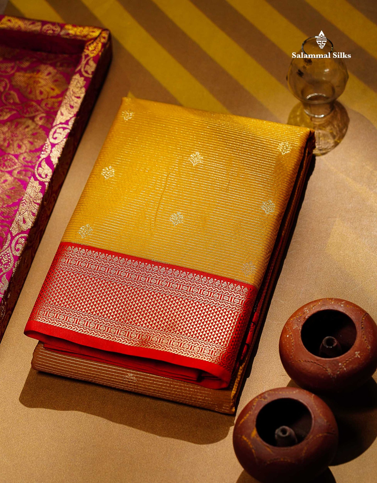 Semi Silk Saree - Mehandi Green Butta With Vaira Oosi Lines Along With Contrast Red Traditional Medium Border