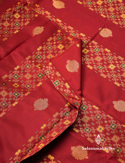 Beautiful Lavender Ikkat And Buttas Semi Silk Fancy Saree With Violet Blouse