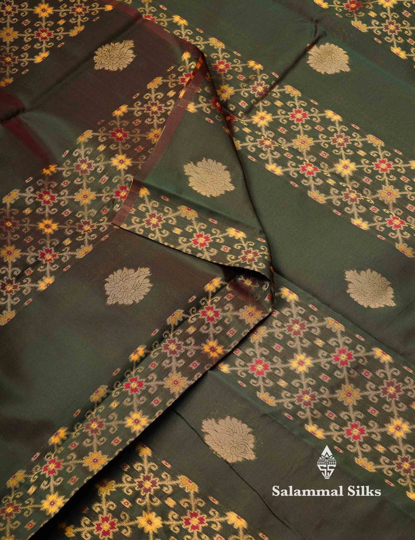 Beautiful Lavender Ikkat And Buttas Semi Silk Fancy Saree With Violet Blouse
