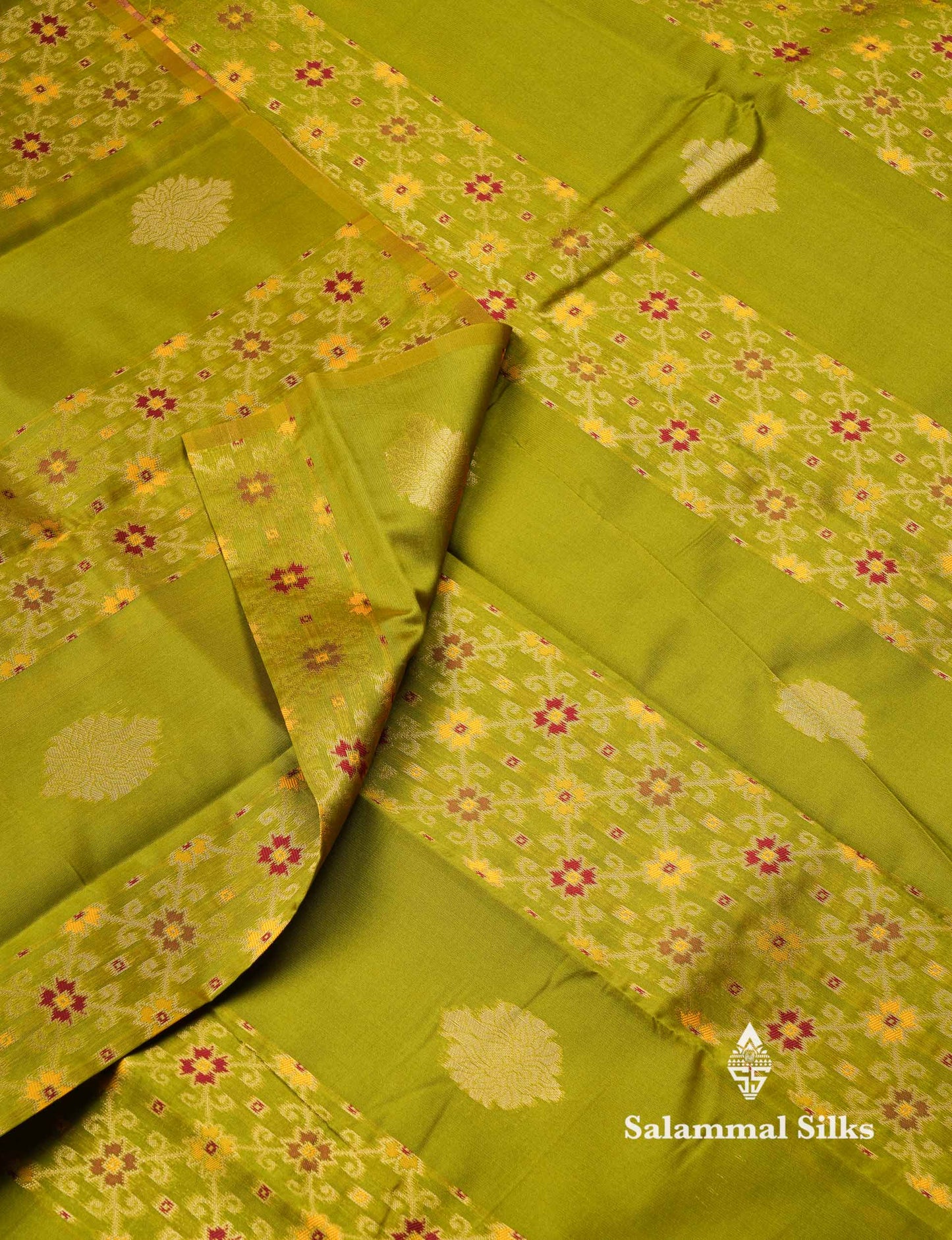 Beautiful Lavender Ikkat And Buttas Semi Silk Fancy Saree With Violet Blouse