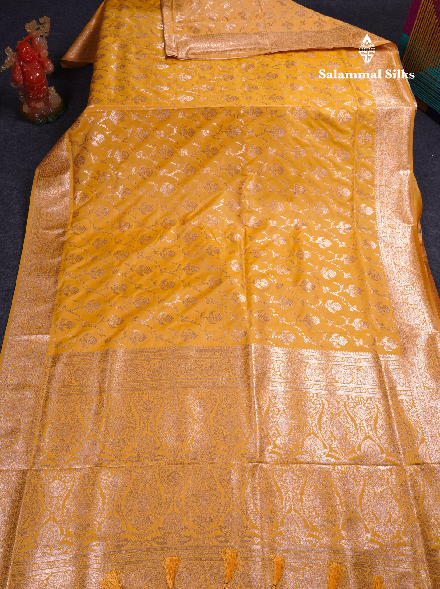Beautiful Bottle Green Semi Banaras Saree With Fancy Border