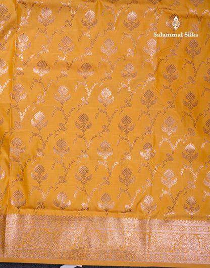 Beautiful Bottle Green Semi Banaras Saree With Fancy Border