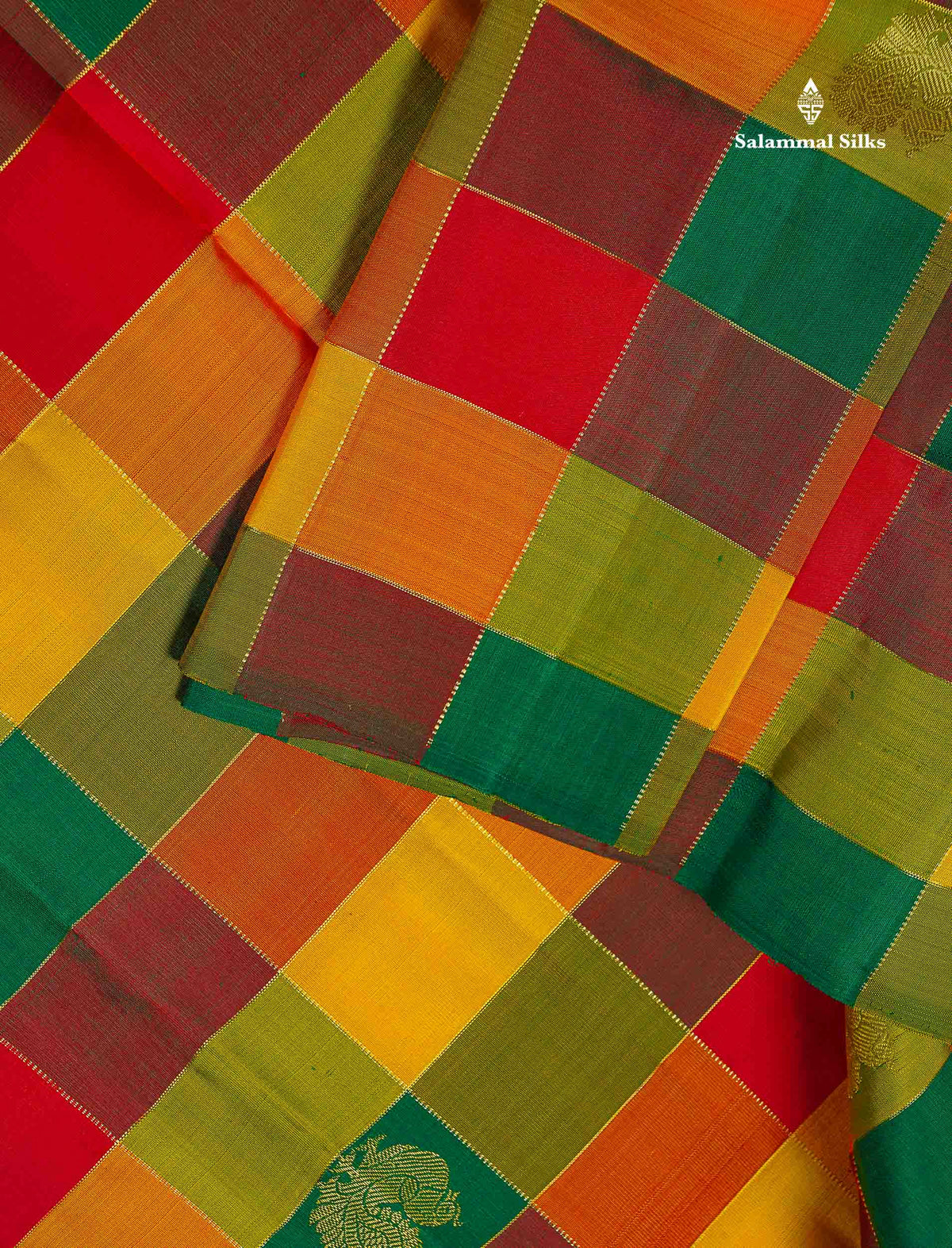 Pure Kanjivaram Silk Saree - Paalum Pazham Checks & Butta With Contrast Chilly Red Blouse