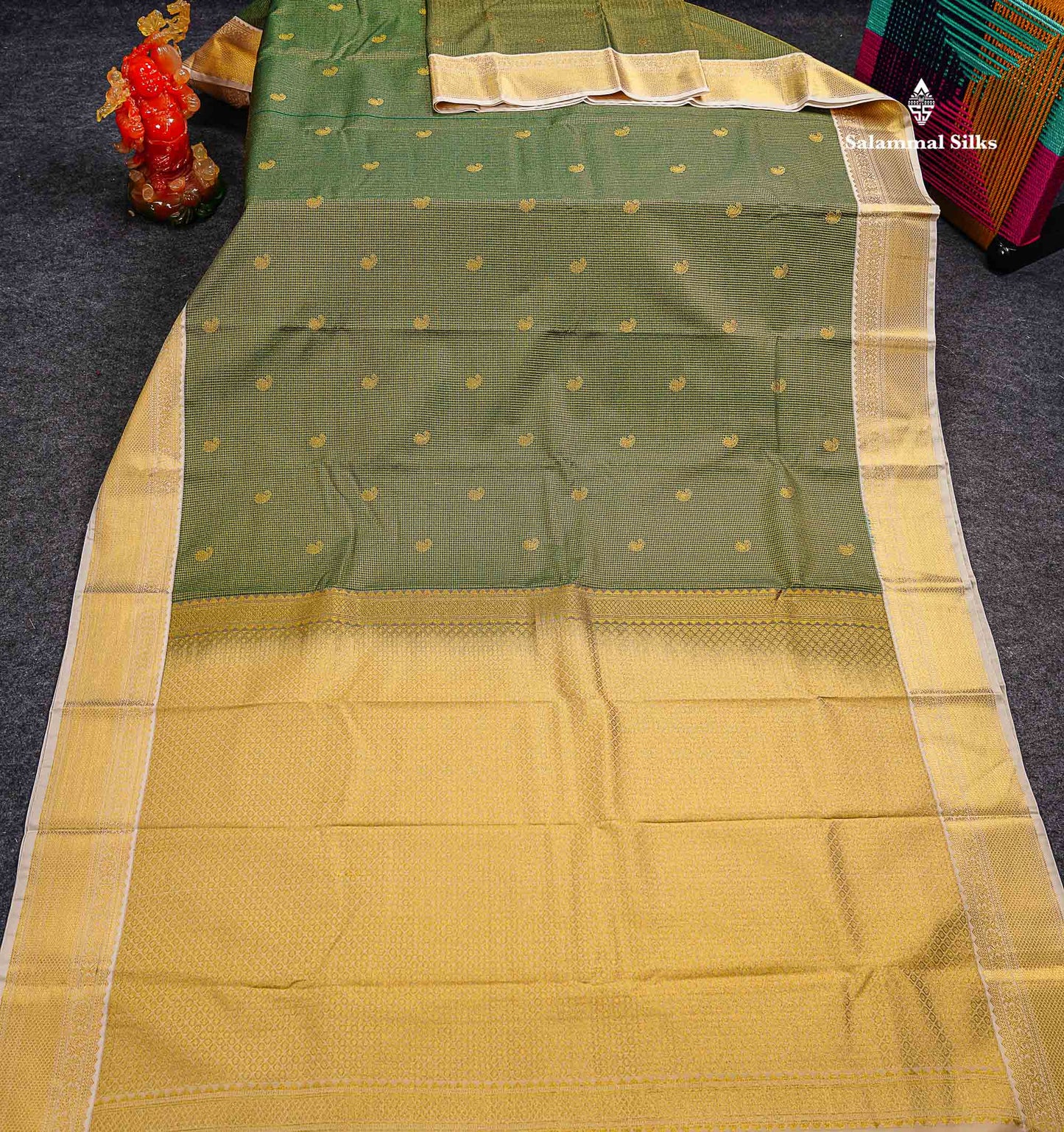 Semi Silk Saree - Bottle Green Mango Butta With Tiny Vaira Oosi Checks Along With Contrast Cream Sandal Traditional Border