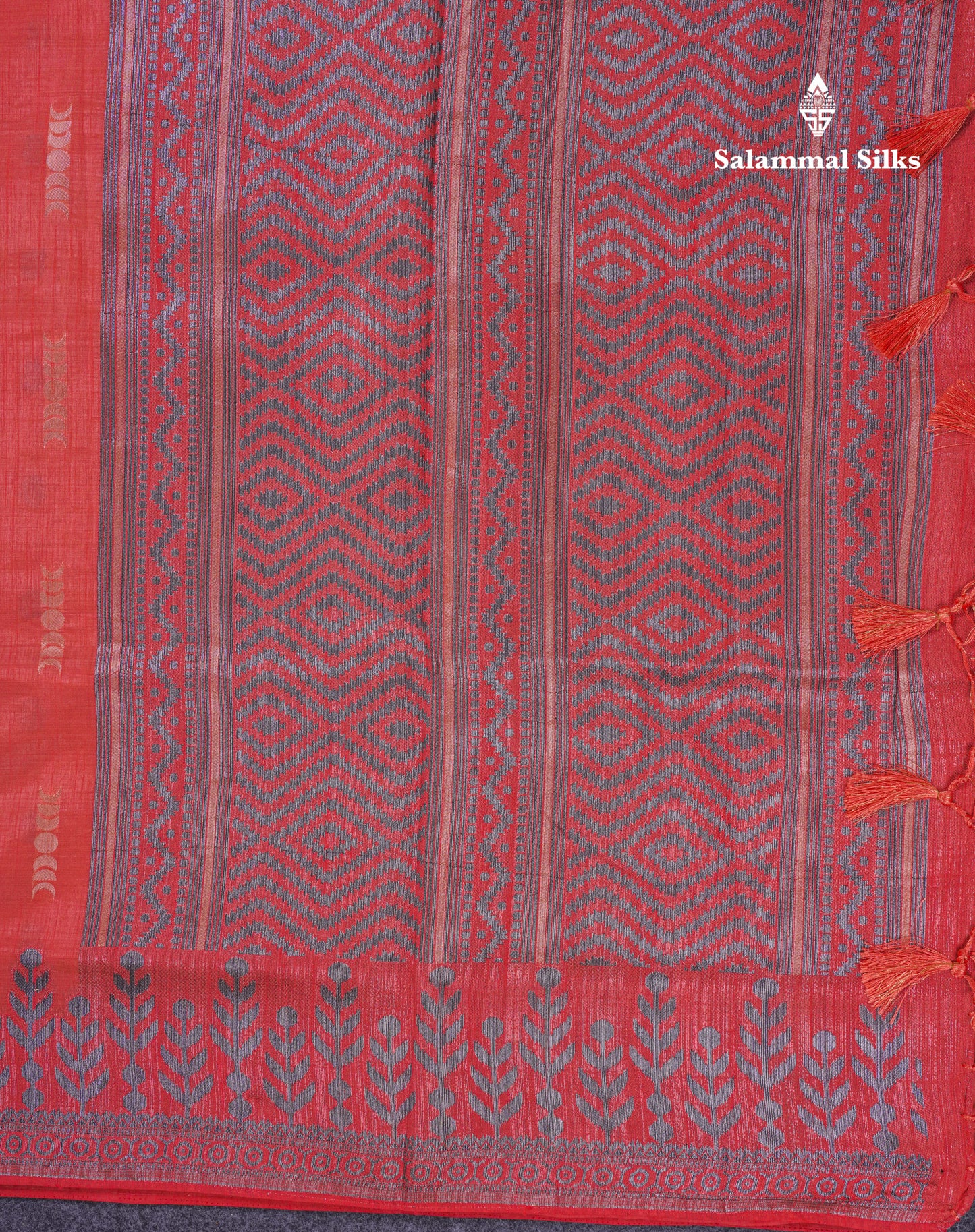 Beautiful Light Pink Semi Raw Silk Saree With Fancy Border