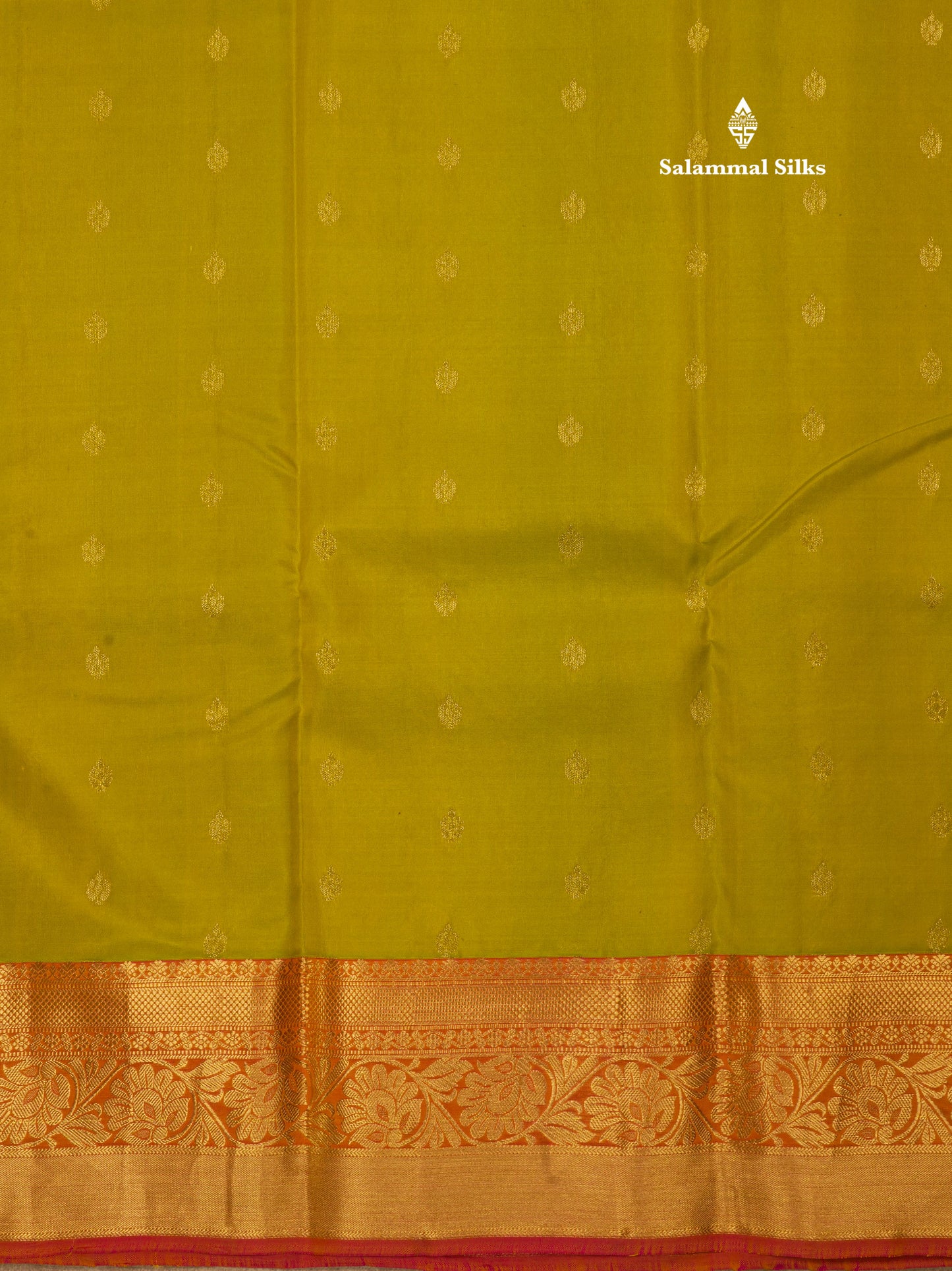 Manthulir Green Pure Kanjivaram Silk Saree With Contrast Peach Orange Border