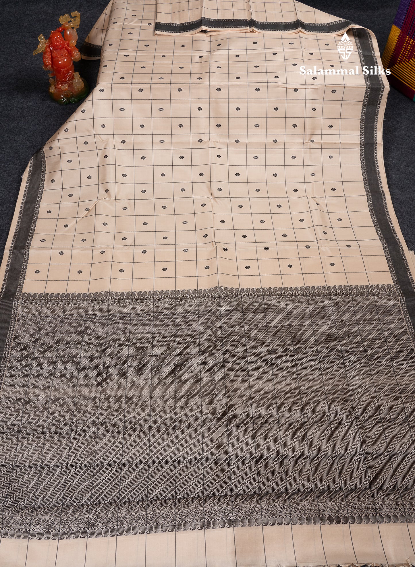 Beautiful Zari less Cream Sandal Checks With Butta Pure Kanjivaram Silk Saree With Contrast Black Traditional Border (No Zari)
