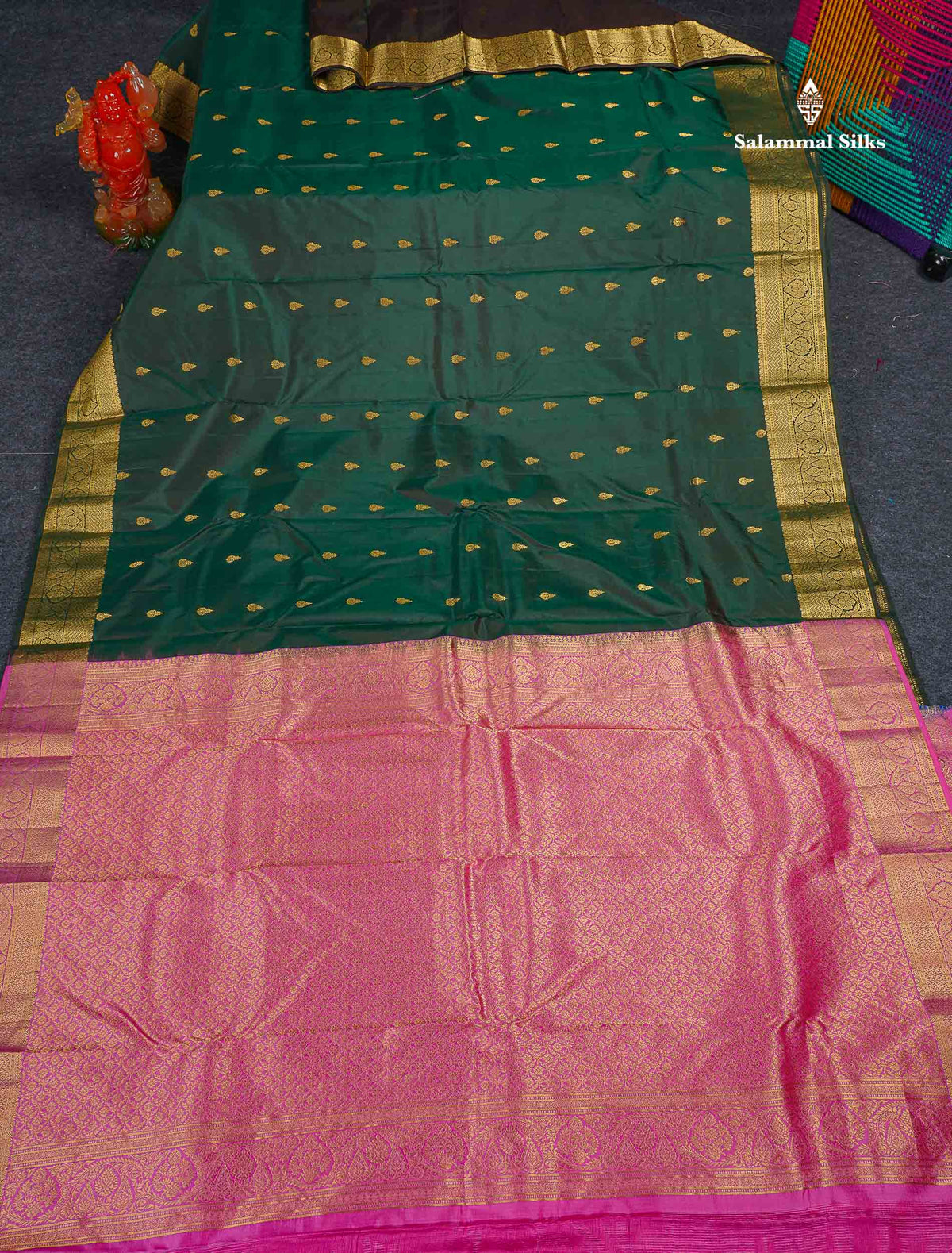 Pure Kanjivaram Silk Saree - Bottle Green Colour Body With Butta & Contrast Light Pink Blouse