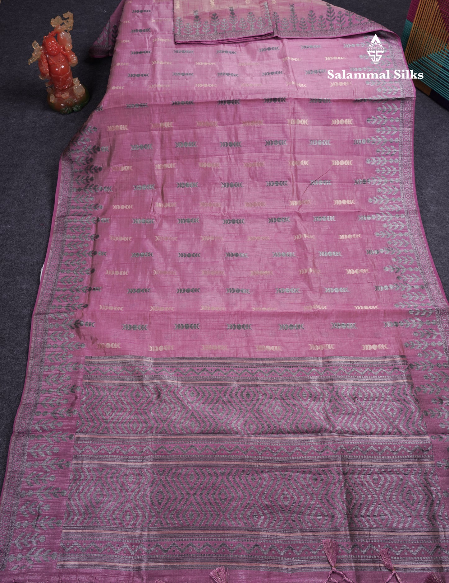 Beautiful Light Pink Semi Raw Silk Saree With Fancy Border