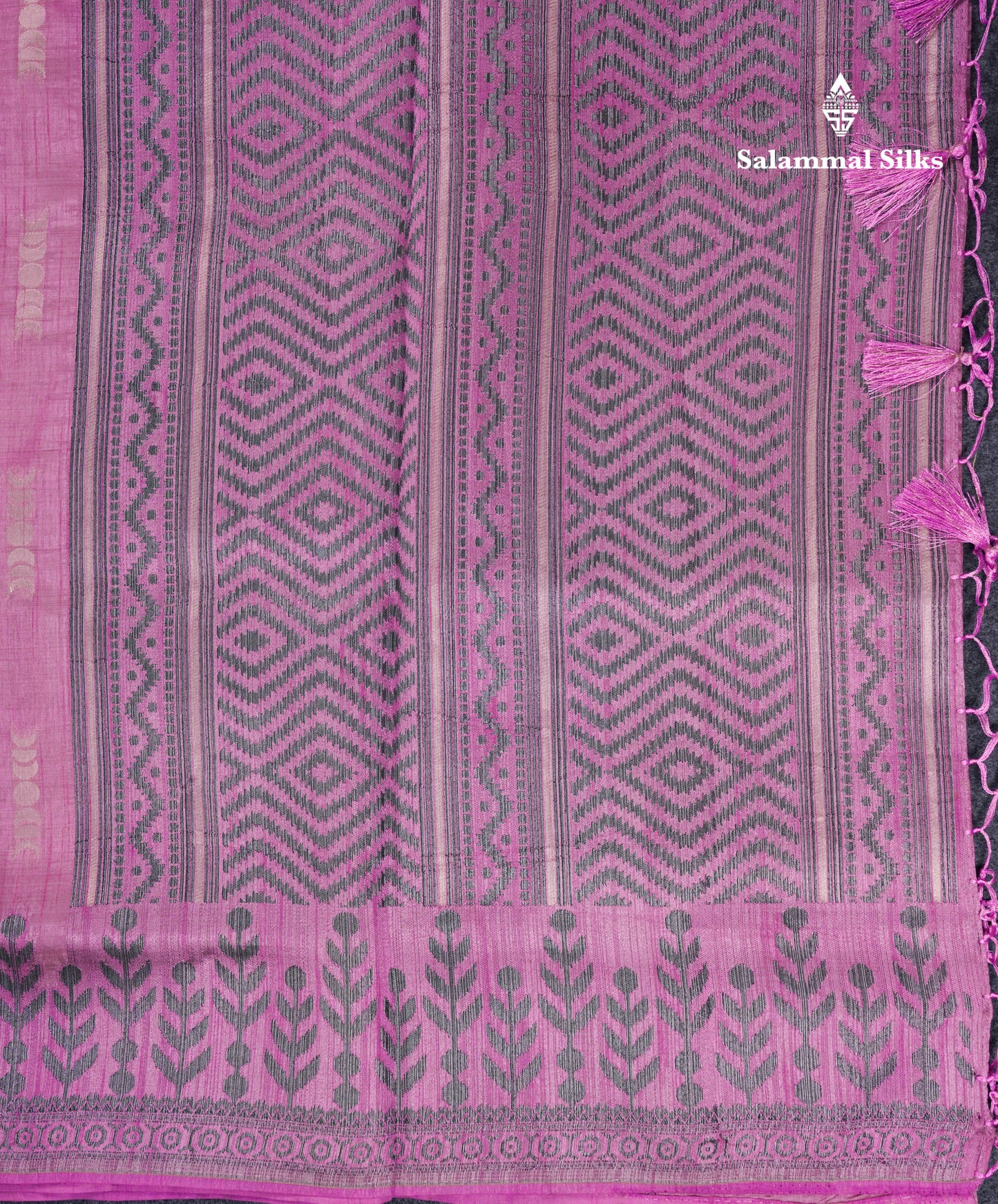 Beautiful Light Pink Semi Raw Silk Saree With Fancy Border