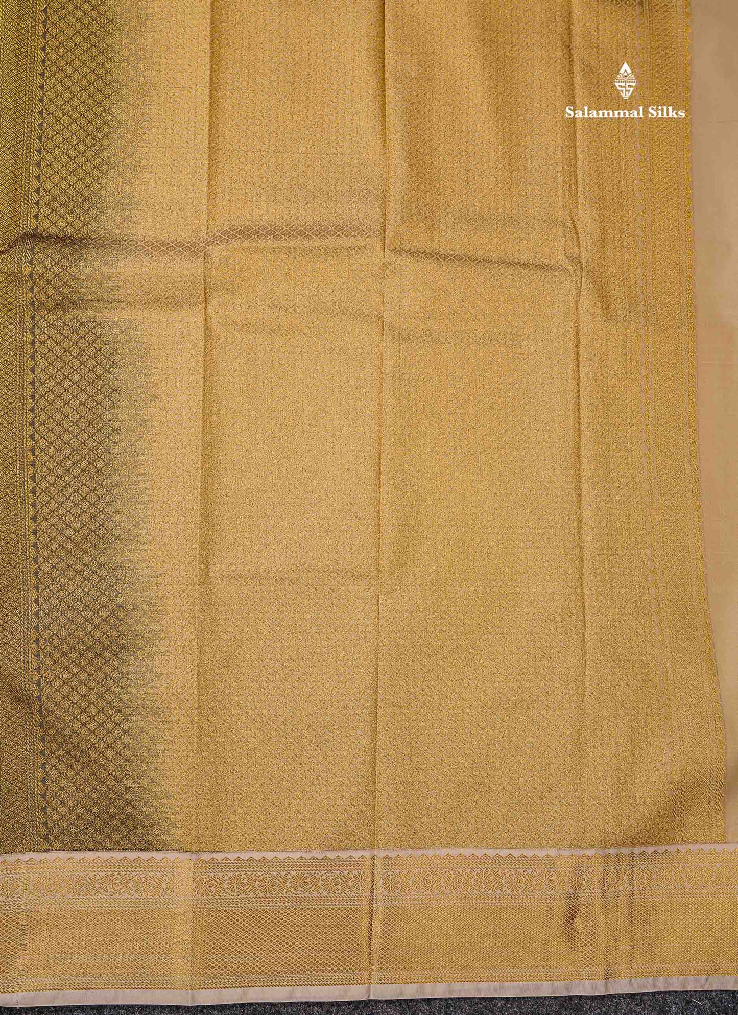 Semi Silk Saree - Bottle Green Mango Butta With Tiny Vaira Oosi Checks Along With Contrast Cream Sandal Traditional Border