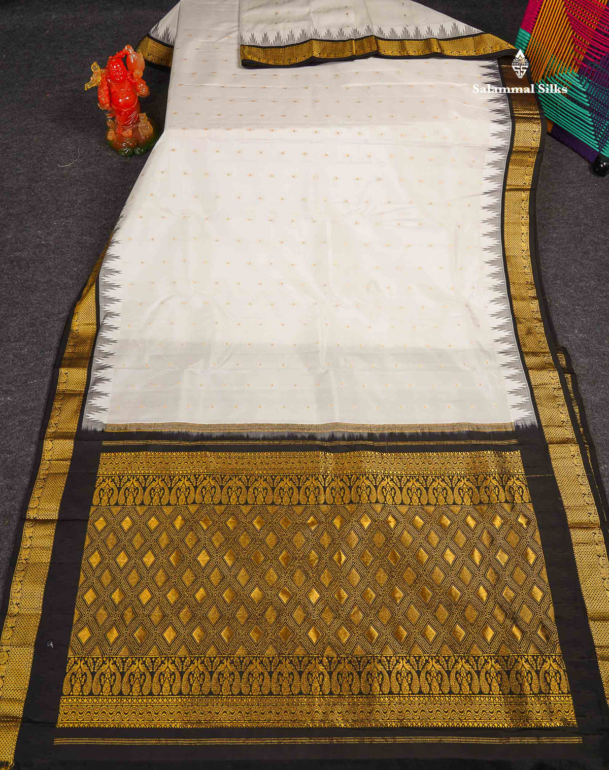 Pure Kanjivaram Silk Saree - White Colour Body Zari Butta & Contrast Black Traditional Temple Border
