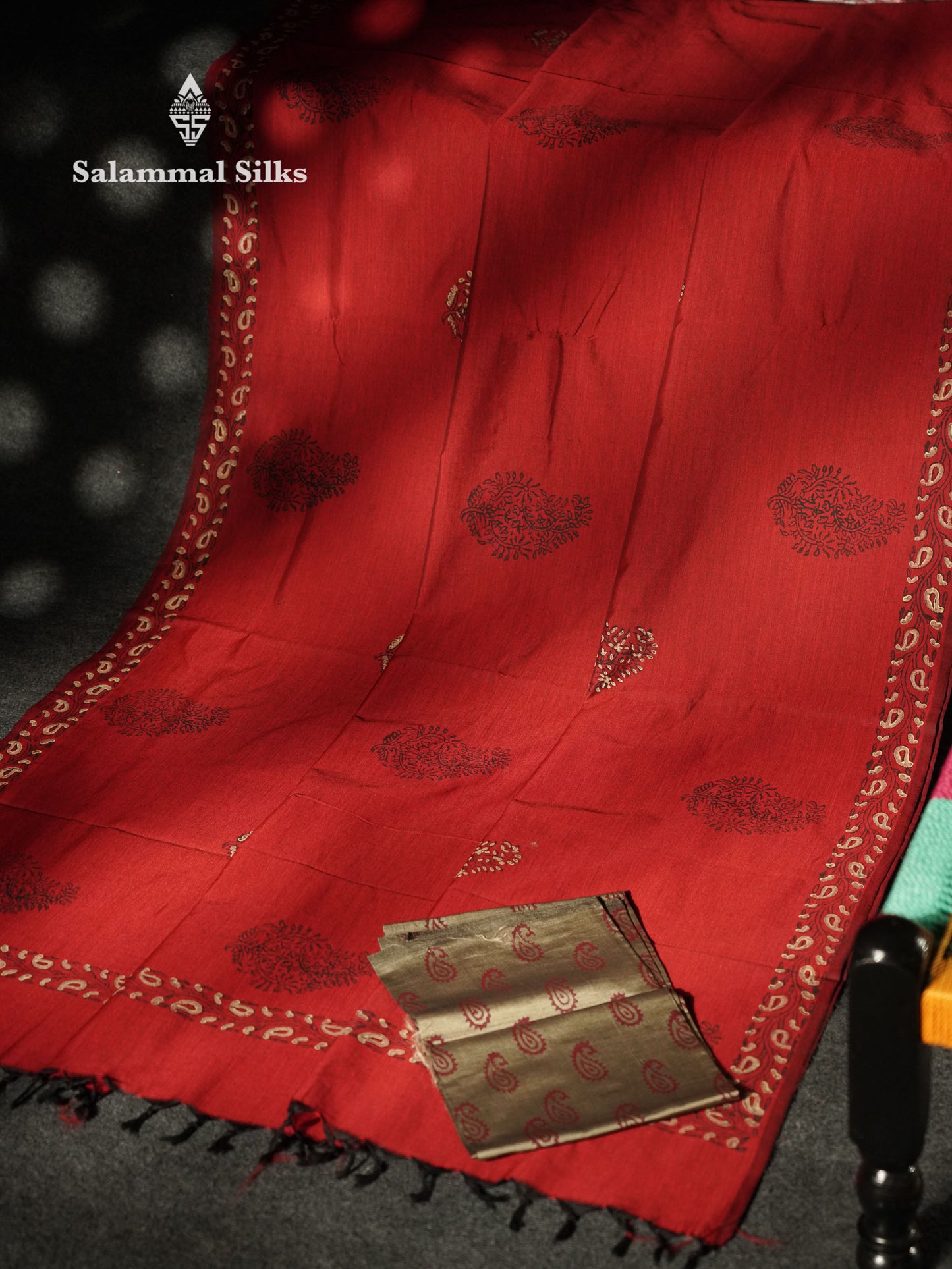 Beautiful Reddish Maroon South Cotton Printed Saree With Contrast Cream Sandal Blouse