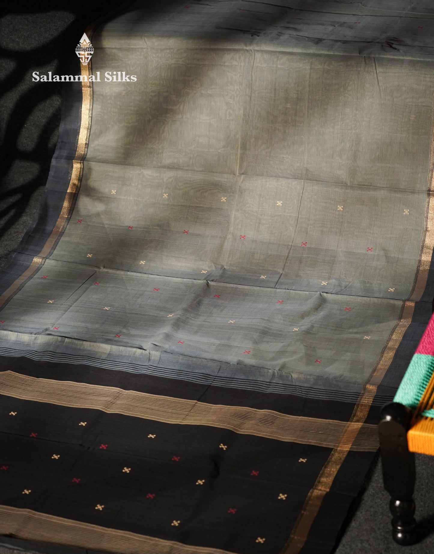 Beautiful Grey Thread Work Butta Handloom Pure Cotton Saree With Contrast Black Blouse