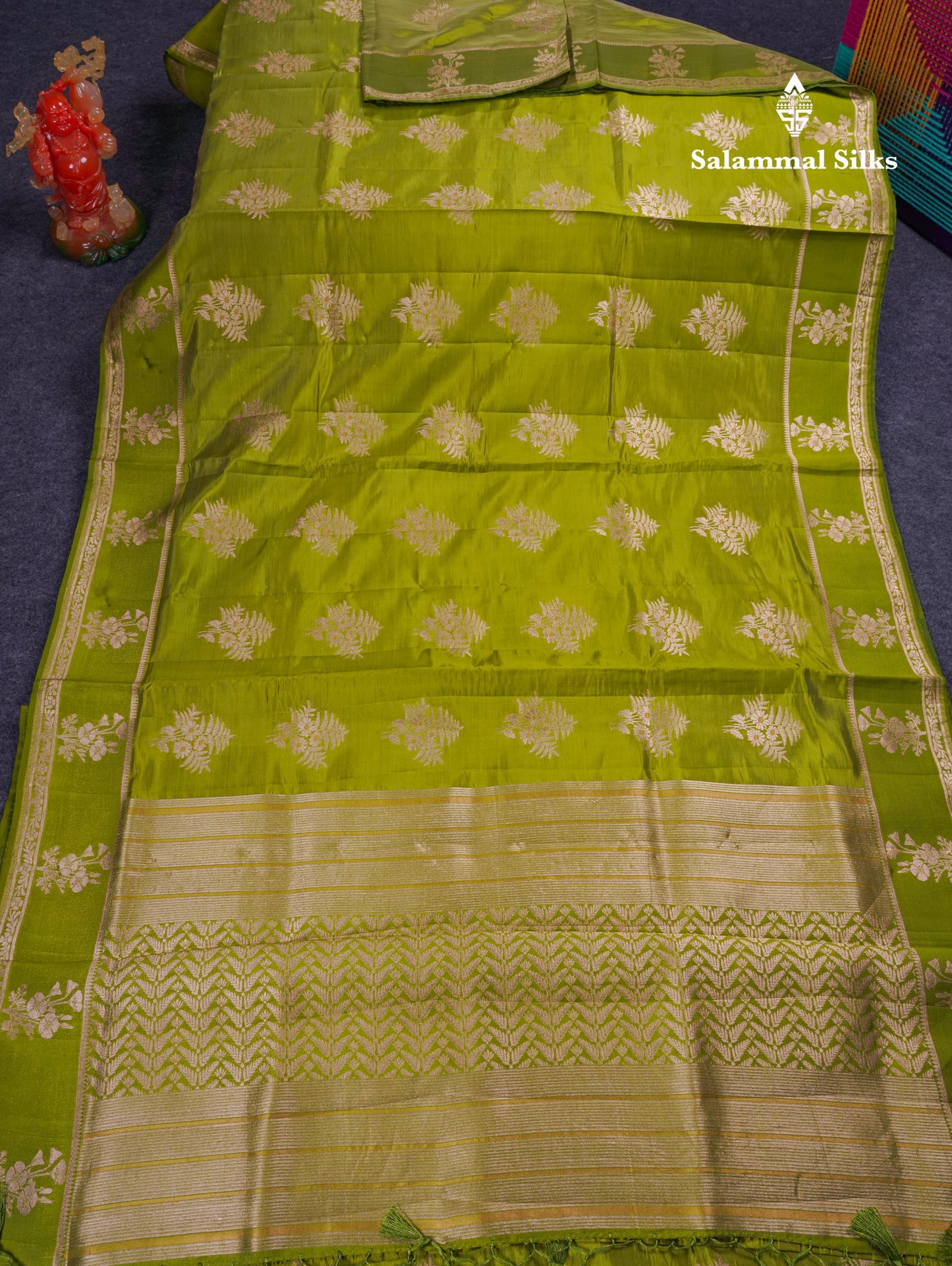 Beautiful Onion Pink Semi Raw Silk Saree With Fancy Border