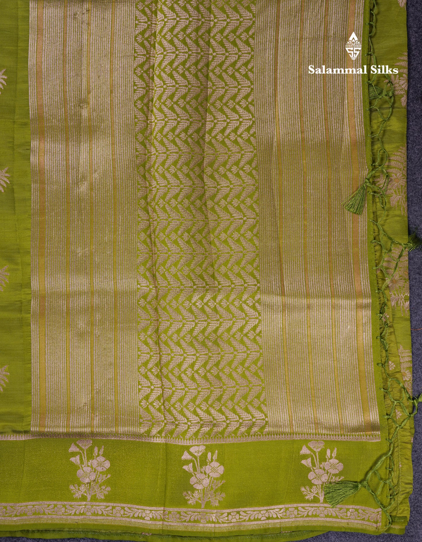 Beautiful Onion Pink Semi Raw Silk Saree With Fancy Border
