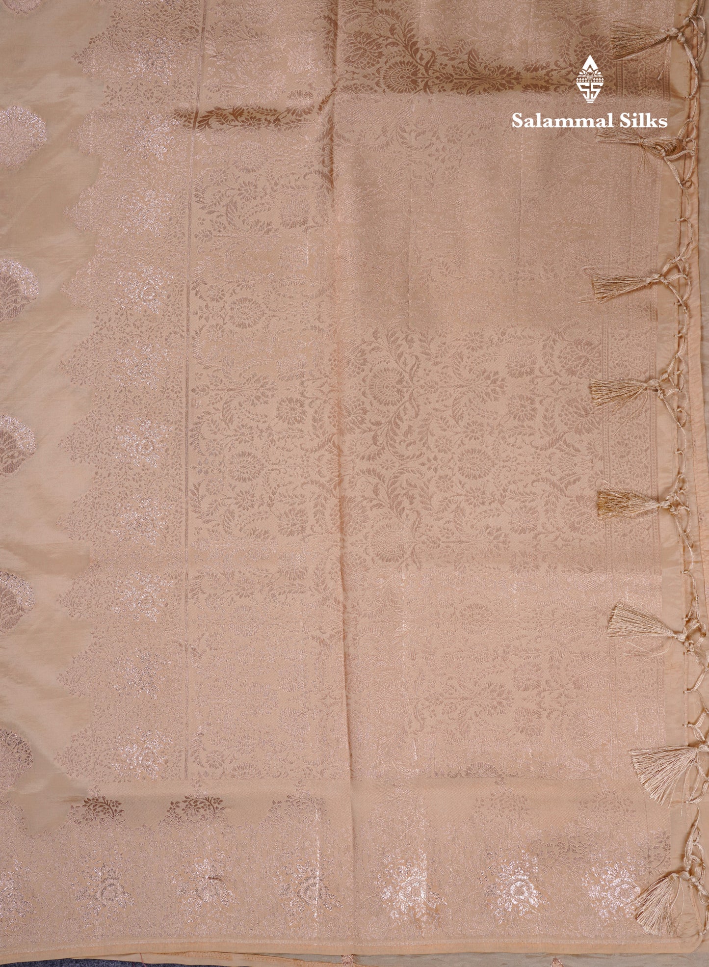 Beautiful Green Semi Raw Silk Saree With Fancy Border