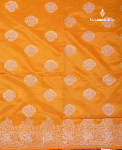 Beautiful Green Semi Raw Silk Saree With Fancy Border