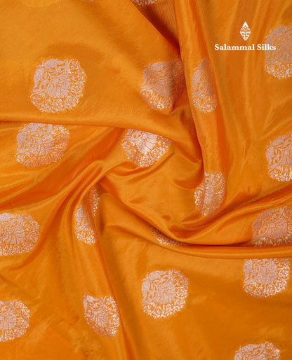 Beautiful Green Semi Raw Silk Saree With Fancy Border