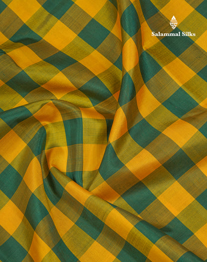 Paalum Pazham Checks Pure Kanjivaram Silk Saree With Contrast Maroon Traditional Border