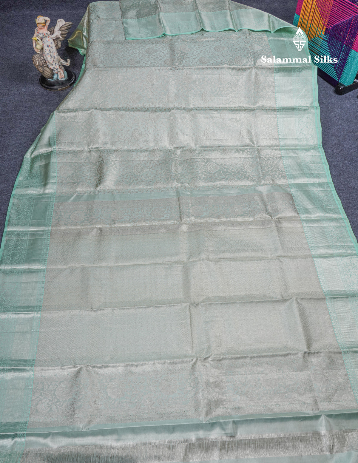 Light Parrot Green Tissue Bridal Pure Kanjivaram Silk Saree With Contrast Elaichi Green Border
