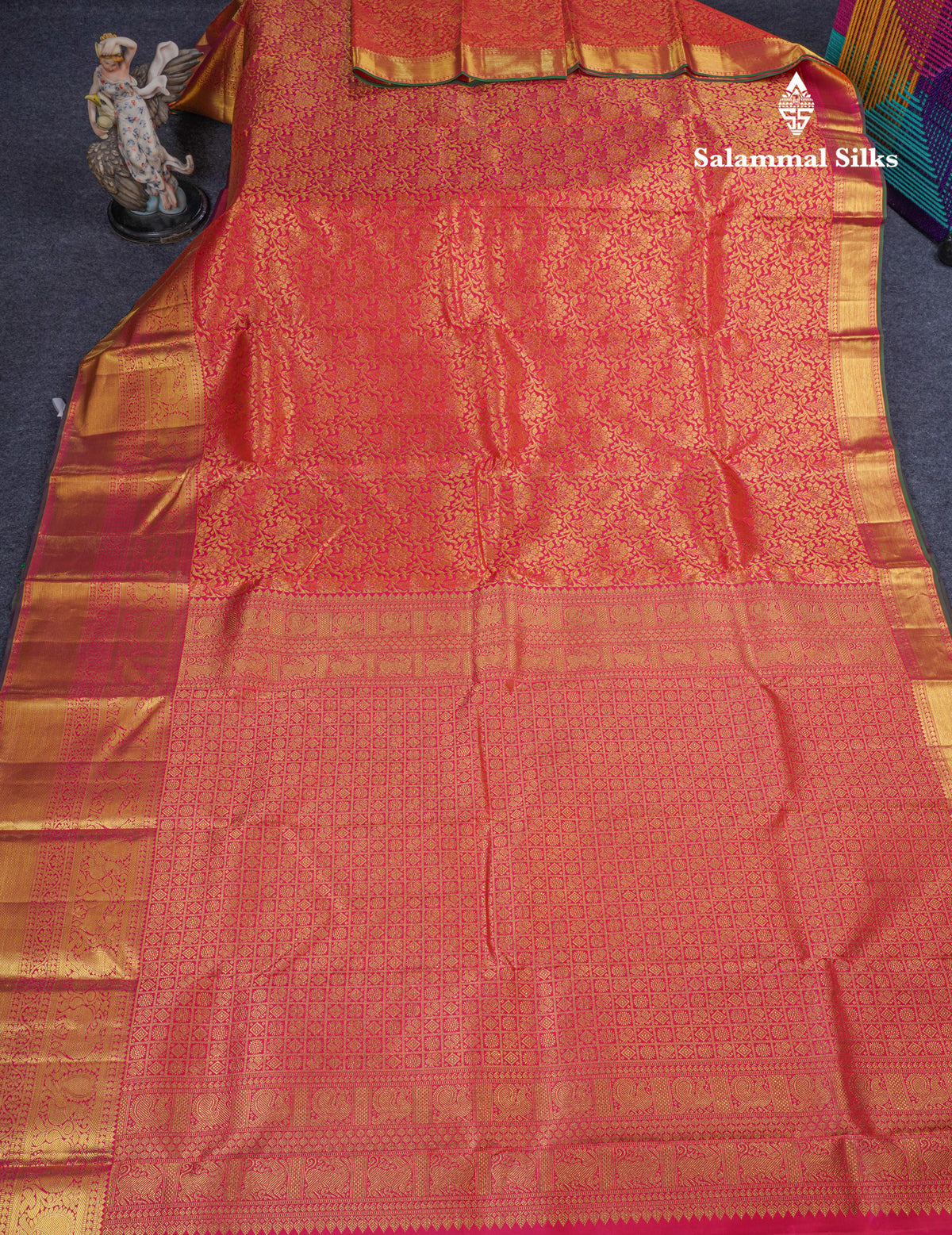 Dual Tone Pinkish Orange Bridal Pure Kanjivaram Silk Saree With Traditional Evening Morning Border