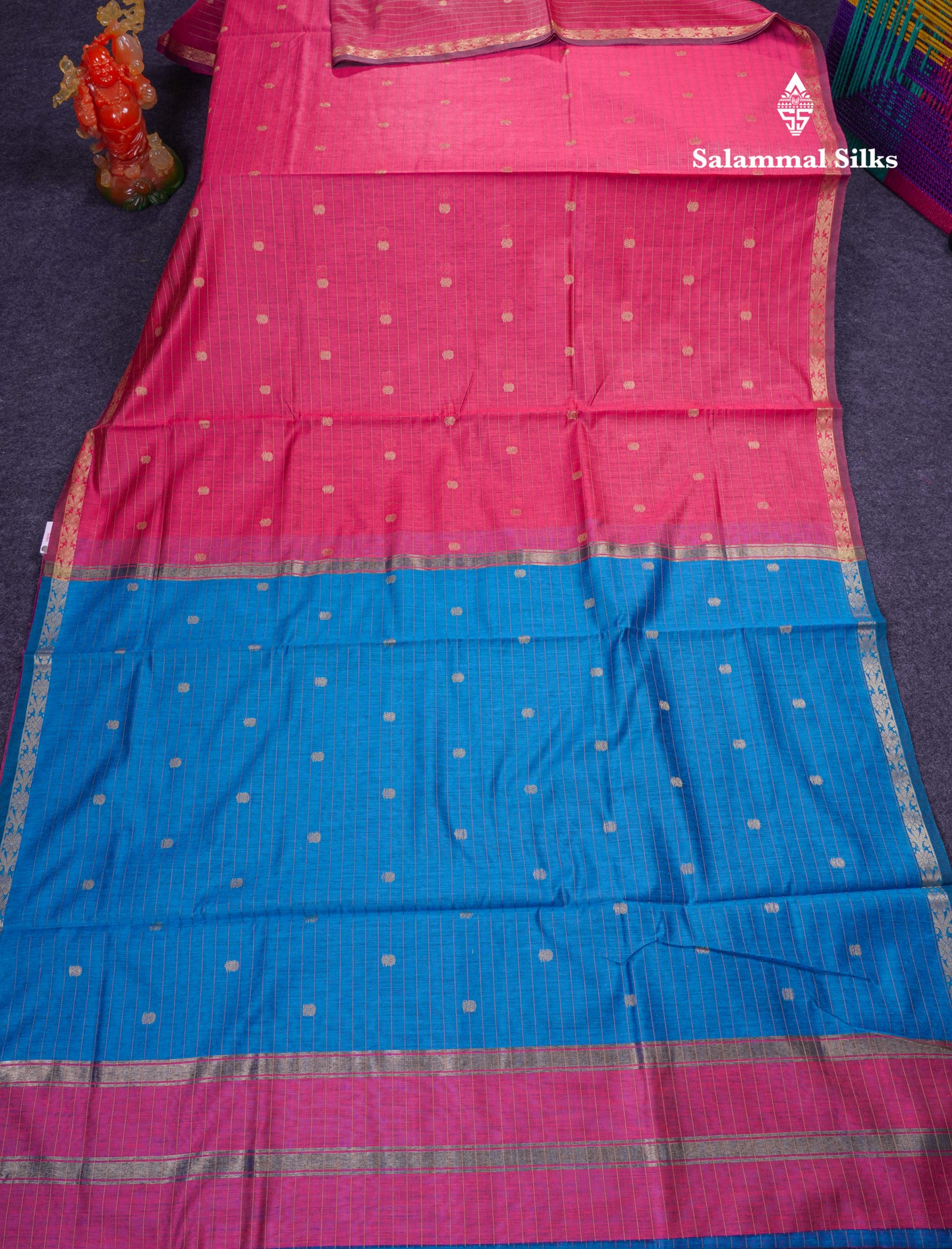Beautiful Pink Maheshwar Cotton Saree With Contrast Blue Blouse
