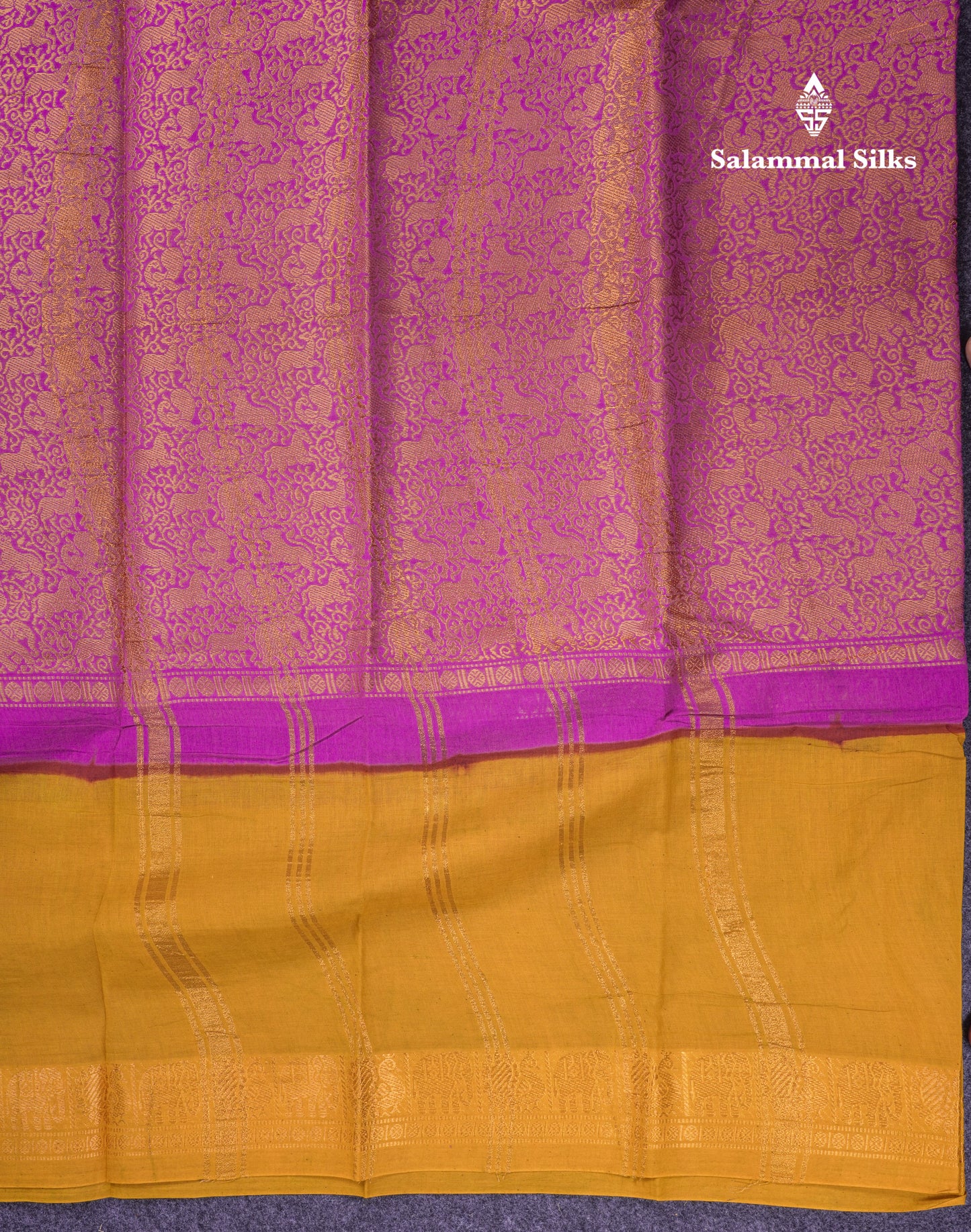 Beautiful Violet Vanasingaram Traditional Sungudi Cotton Saree With Contrast Cream Gap Border