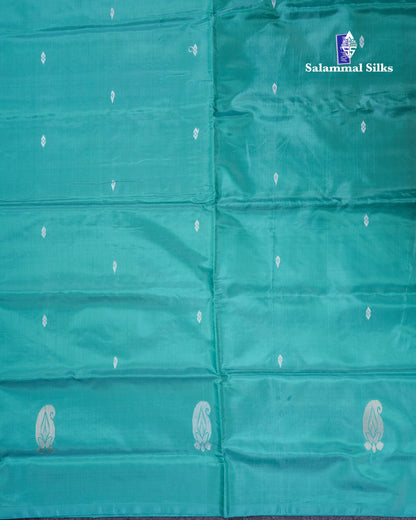 Beige Banana Pinth Saree (Vaazhainaar Pattu) With Contrast Sapphire Green Blouse