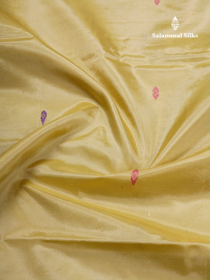 Beige Banana Pinth Saree (Vaazhainaar Pattu) With Contrast Sapphire Green Blouse