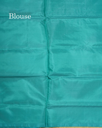 Beige Banana Pinth Saree (Vaazhainaar Pattu) With Contrast Sapphire Green Blouse