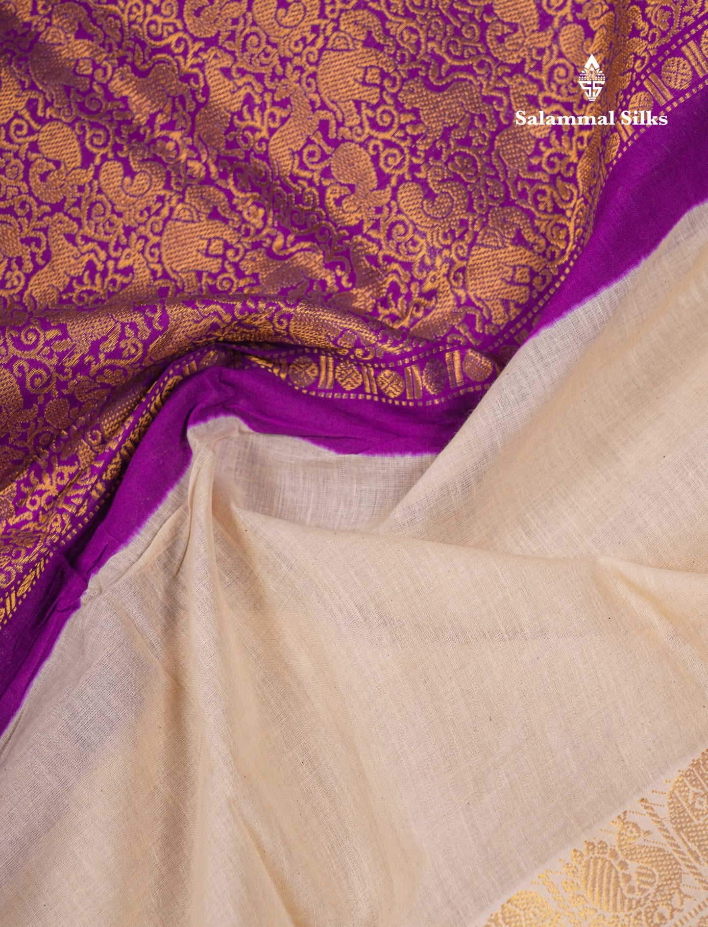 Beautiful Violet Vanasingaram Traditional Sungudi Cotton Saree With Contrast Cream Gap Border