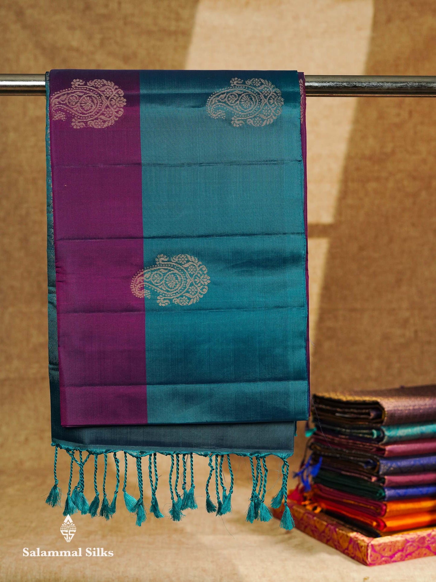 Beautiful Mehandi Green PureMix Kanjivaram Soft Silk Saree With Contrast Ink Blue Fancy Border