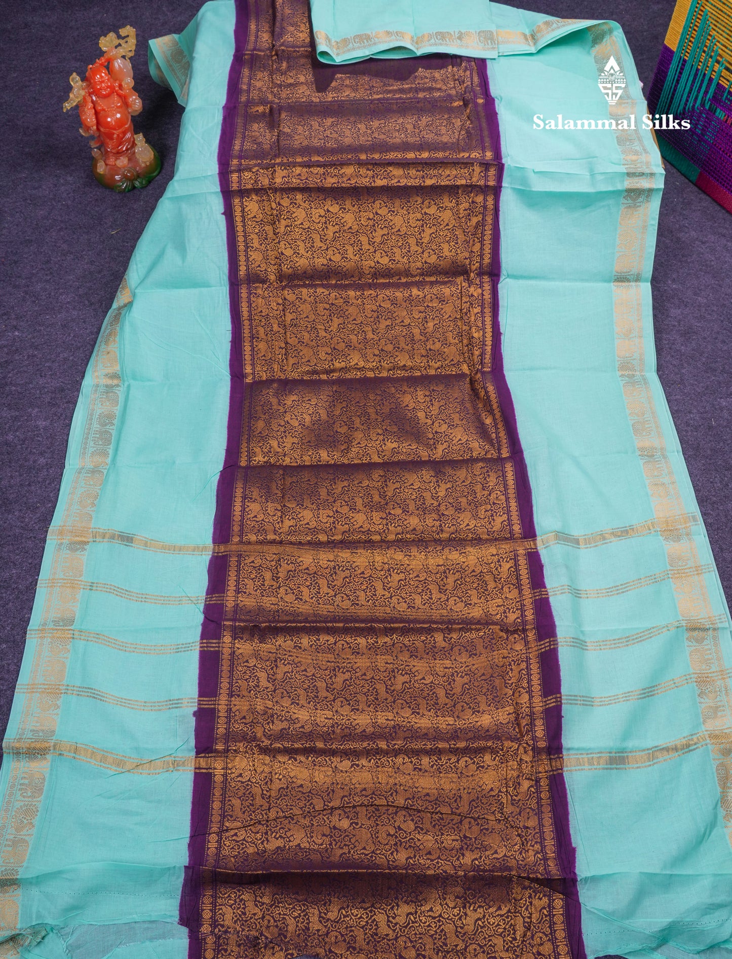 Beautiful Violet Vanasingaram Traditional Sungudi Cotton Saree With Contrast Cream Gap Border