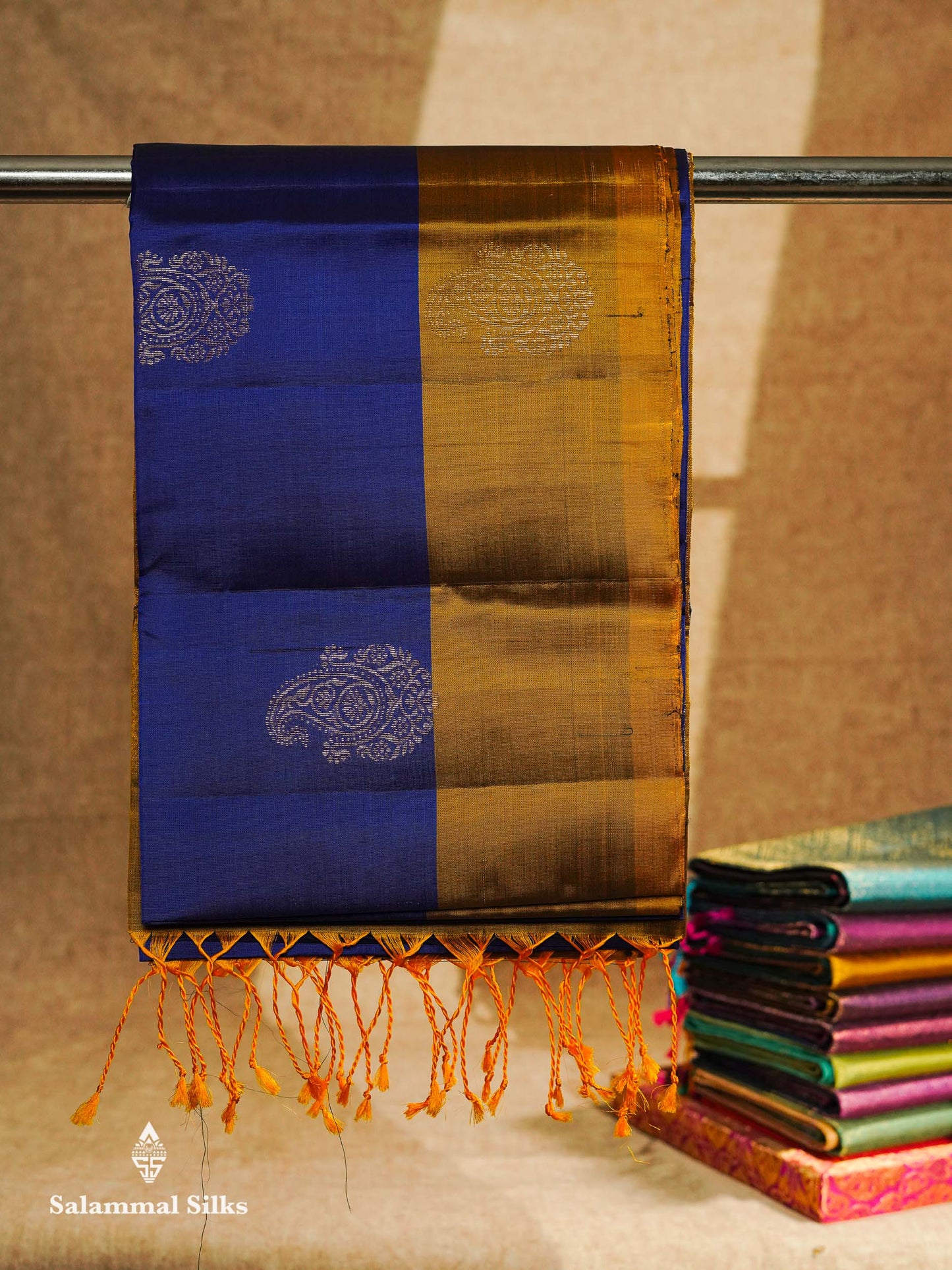 Beautiful Peacock Blue Pure Mix Kanjivaram Soft Silk Saree With Contrast Olive Green Fancy Border