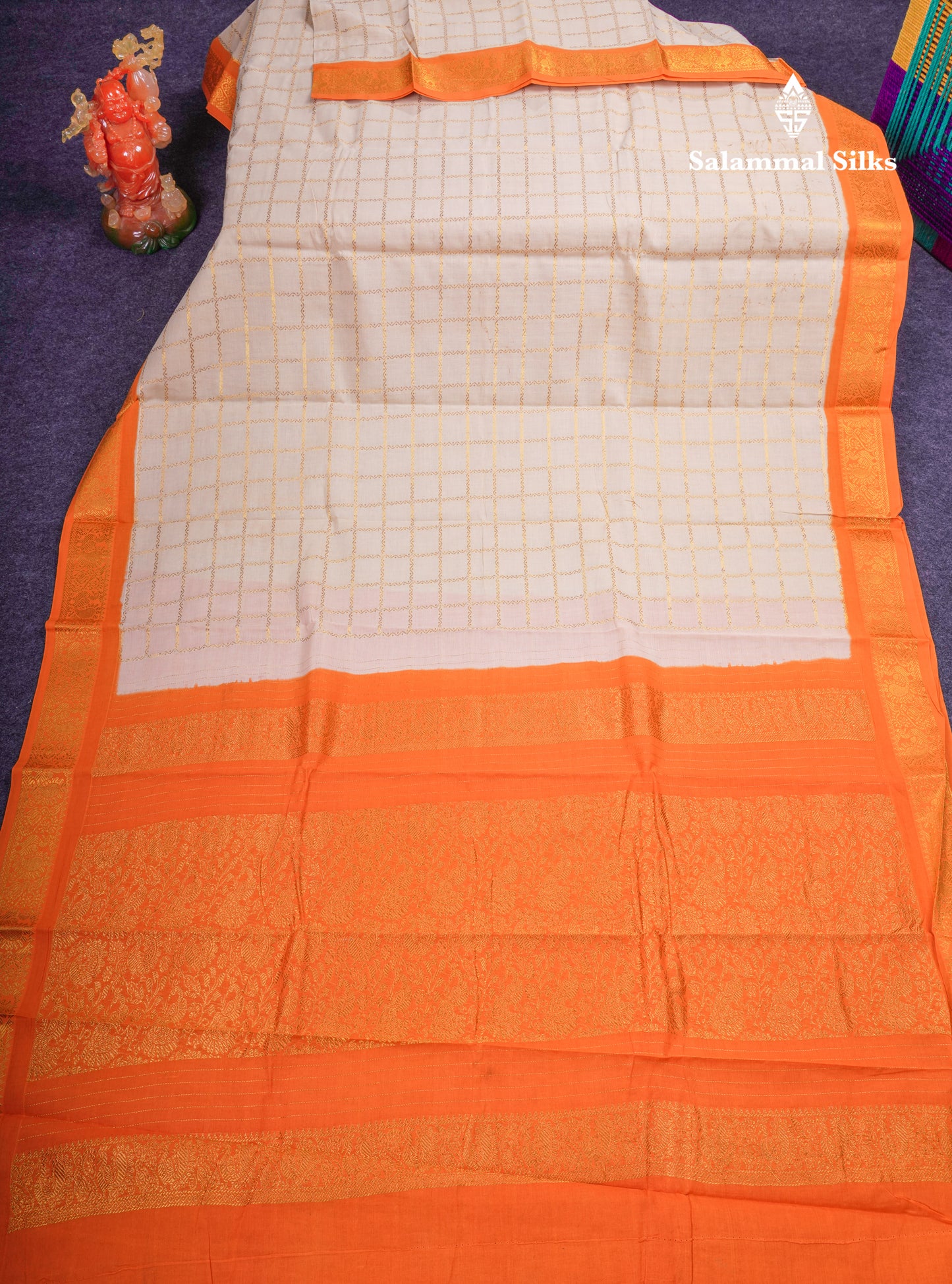 Beautiful Cream White Sungudi Cotton Saree With Contrast Orange Traditional Border
