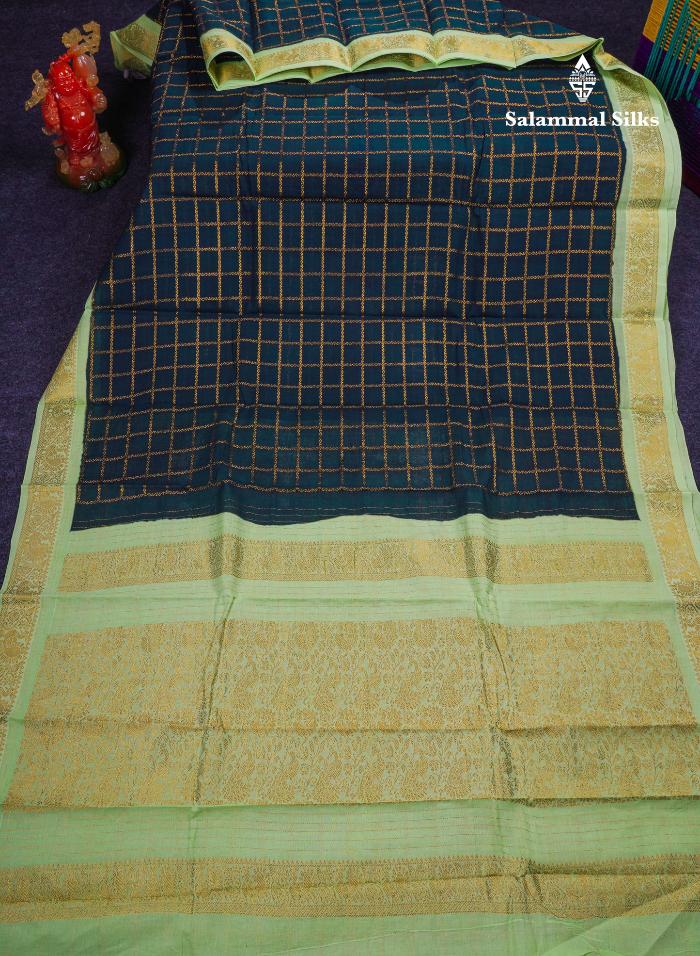 Beautiful Cream White Sungudi Cotton Saree With Contrast Orange Traditional Border