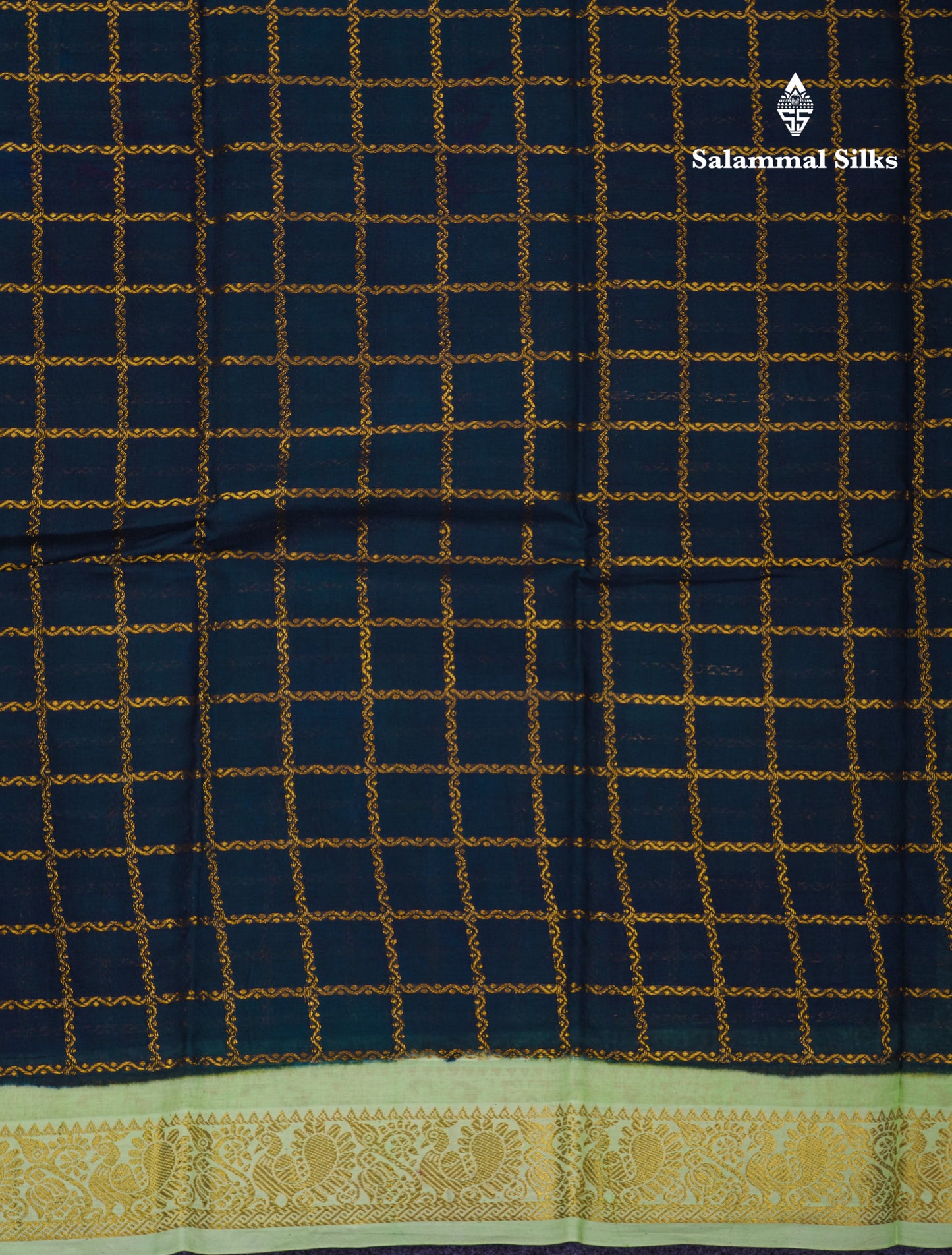 Beautiful Cream White Sungudi Cotton Saree With Contrast Orange Traditional Border