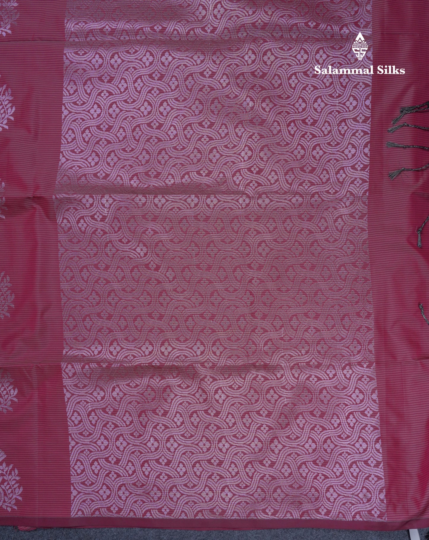 Lavender Semi Soft Silk Saree With Self Blouse