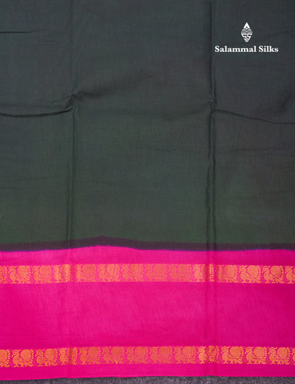 Beautiful Bottle Green Sungudi Cotton Saree With Contrast Magenta Pink Traditional Rettapet Border