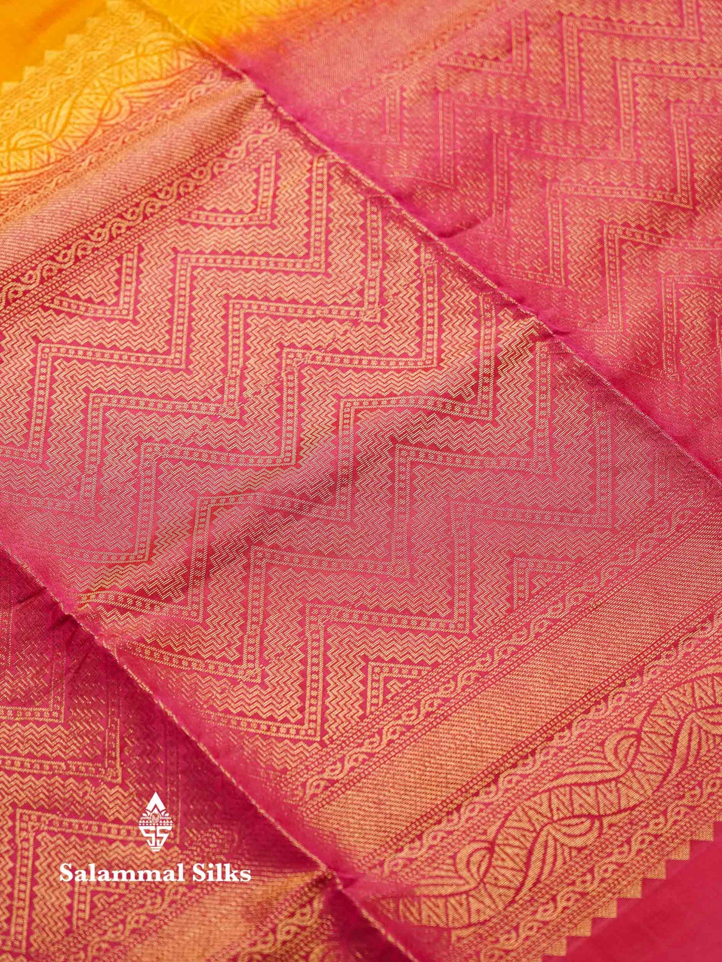 Beautiful Green Pure Mix Kanjivaram Soft Silk Saree With Contrast Grey Fancy Border