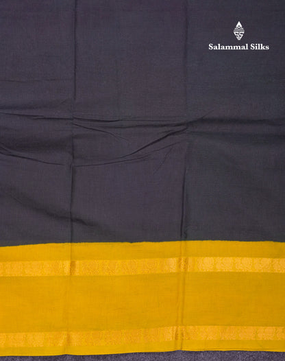 Beautiful Bottle Green Sungudi Cotton Saree With Contrast Magenta Pink Traditional Rettapet Border