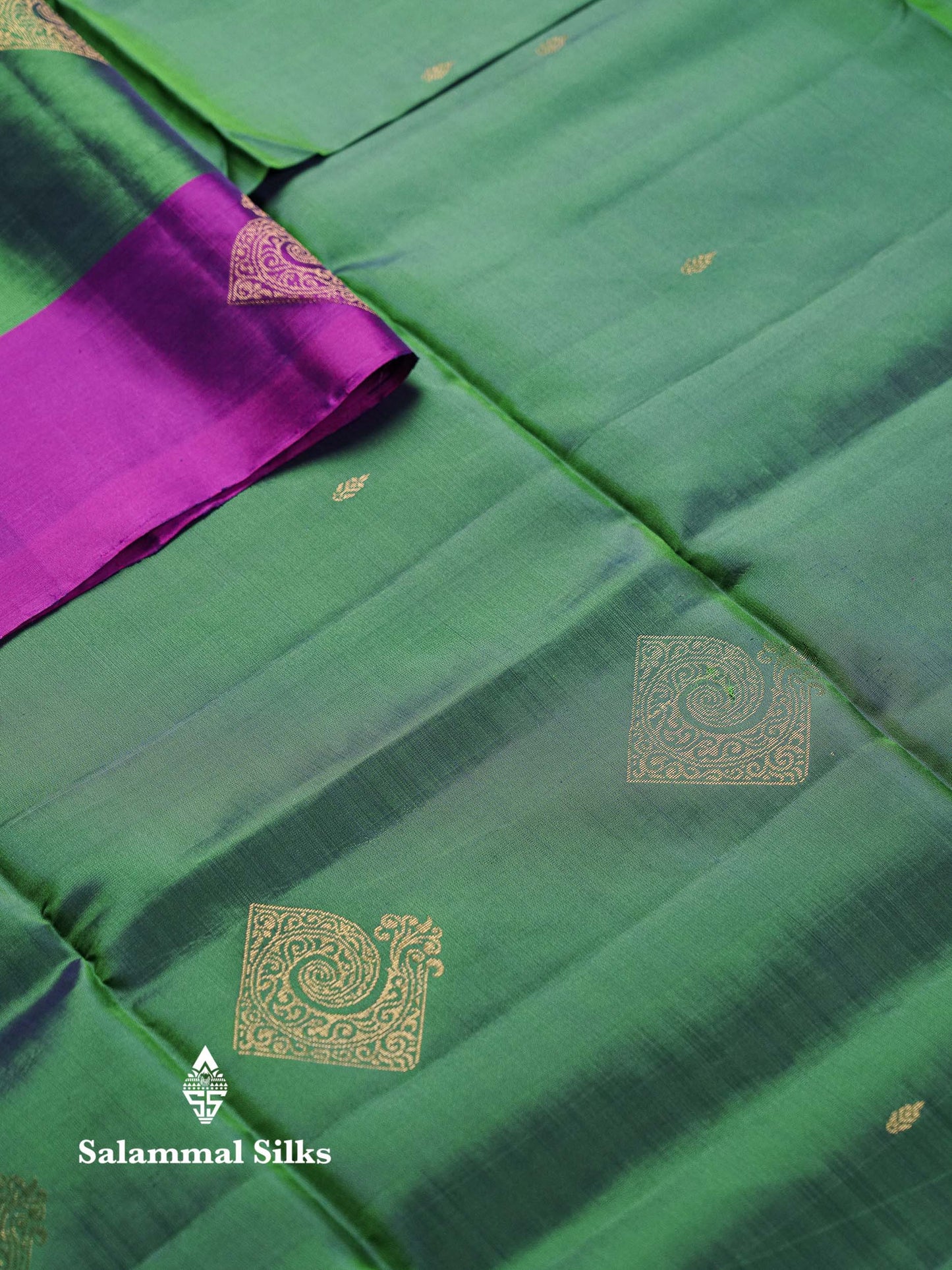 Beautiful Green Pure Mix Kanjivaram Soft Silk Saree With Contrast Grey Fancy Border