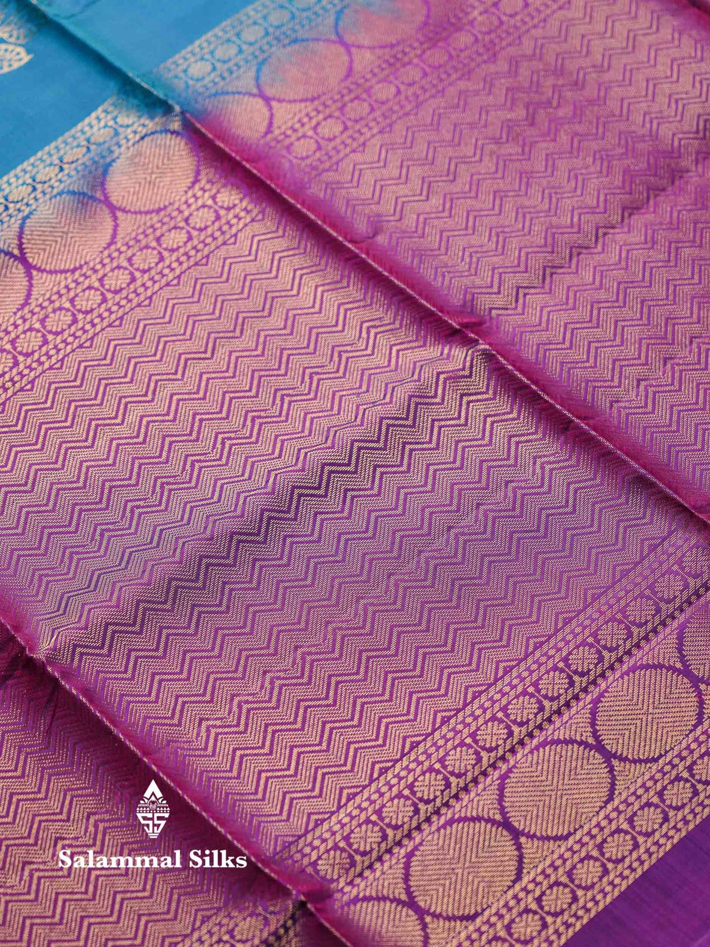 Beautiful Green PureMix Kanjivaram Soft Silk Saree With Contrast Dual Tone Peacock Blue Fancy Border