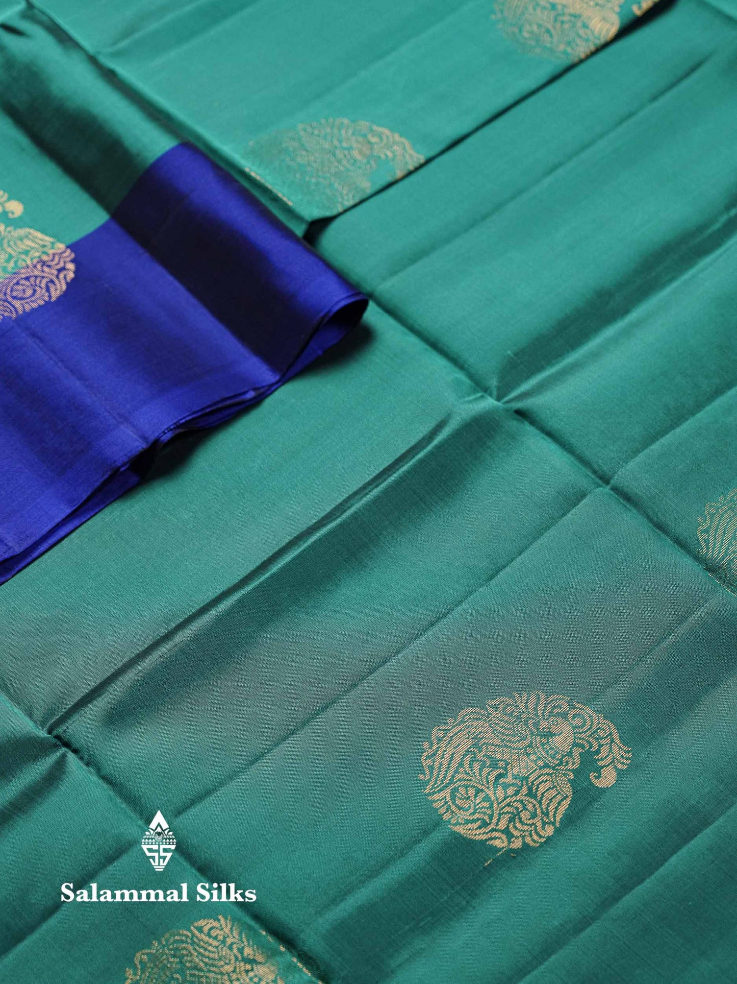 Beautiful Mehandi Green PureMix Kanjivaram Soft Silk Saree With Contrast Ink Blue Fancy Border
