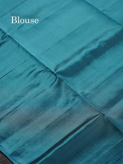 Beautiful Green Pure Mix Kanjivaram Soft Silk Saree With Contrast Grey Fancy Border
