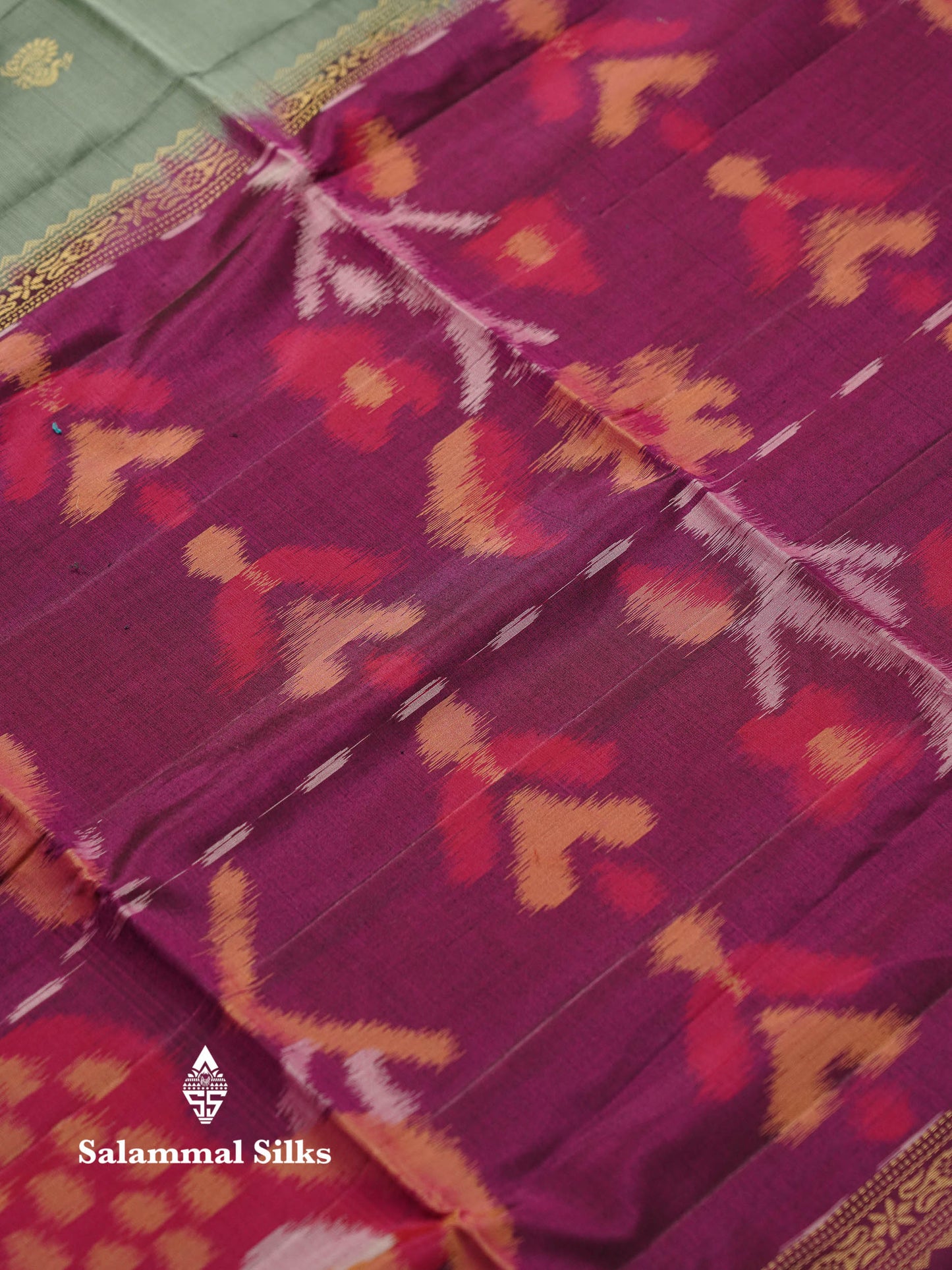 Beautiful Grey PureMix Kanjivaram Soft Silk Saree With Contrast Violet Pochampalli Pallu