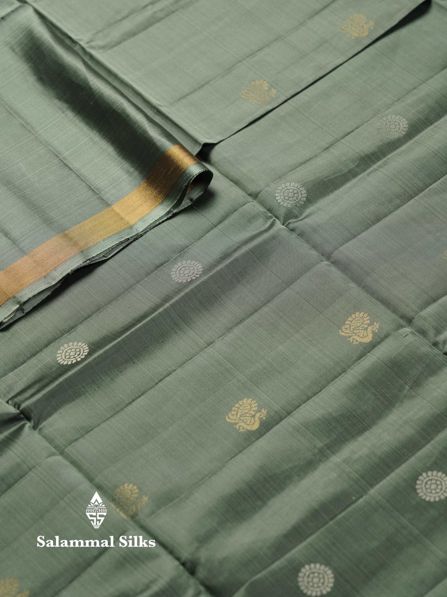 Beautiful Grey PureMix Kanjivaram Soft Silk Saree With Contrast Violet Pochampalli Pallu
