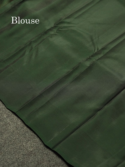 Beautiful Maroon PureMix Kanjivaram Soft Silk Saree With Contrast Bottle Green Border
